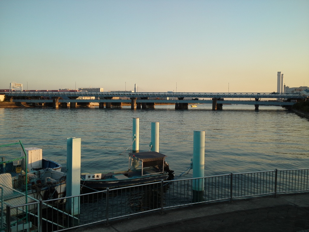 鶴見川河口近辺